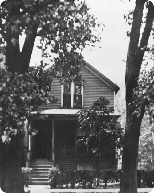walt-disney-birthplace_orig-home-photo walt-disney-birthplace_orig-home-photo